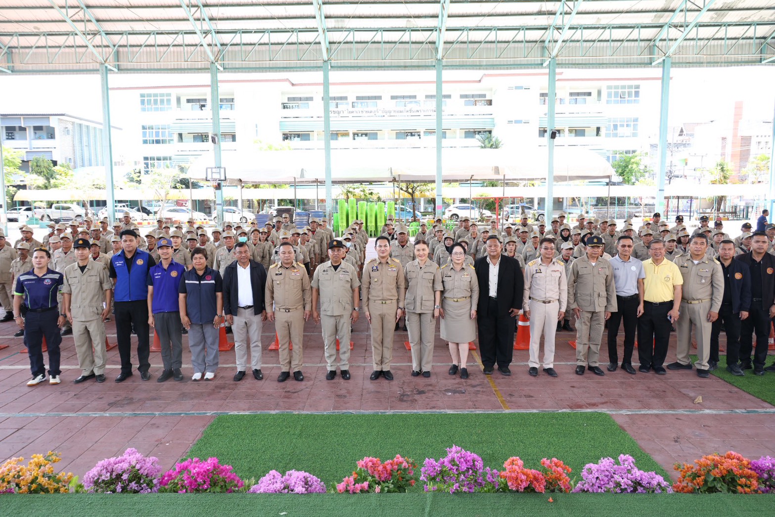 รองผู้ว่าฯ สงขลา เปิดงาน &ldquo;วัน อปพร.&rdquo; ประจำปี 2569 เชิดชูเกียรติอาสาสมัครผู้เสียสละ ย้ำบทบาท &ldquo;ผู้ปิดทองหลังพระ&rdquo; พร้อมเดินหน้ายกระดับศักยภาพ เสริมความพร้อมรับมือภัยพิบัติ