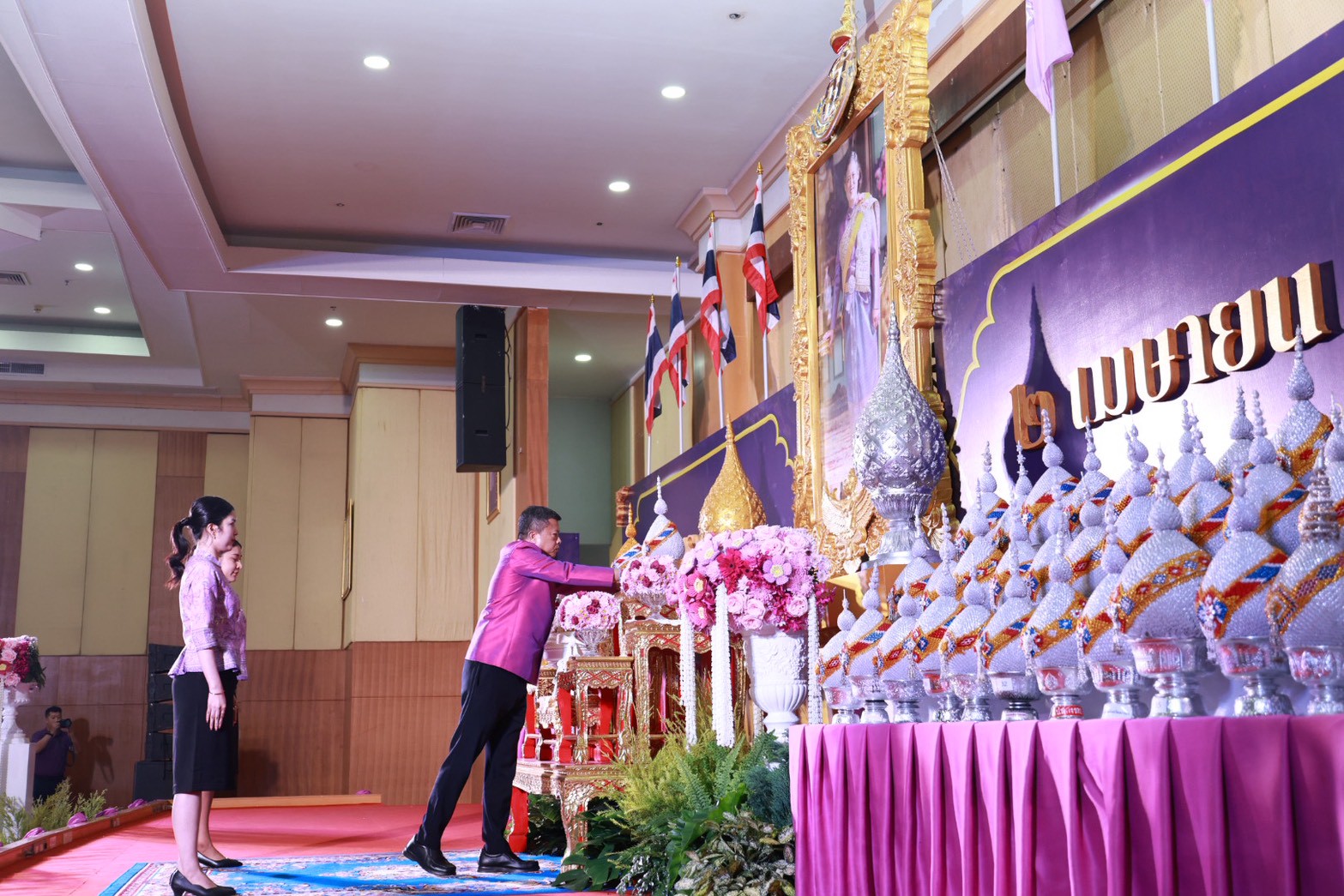 จังหวัดสงขลา ประกอบพิธีถวายราชสักการะ เนื่องในวันคล้ายวันพระราชสมภพสมเด็จพระกนิษฐาธิราชเจ้า กรมสมเด็จพระเทพรัตนราชสุดา ฯ สยามบรมราชกุมารี และวันอนุรักษ์มรดกไทย