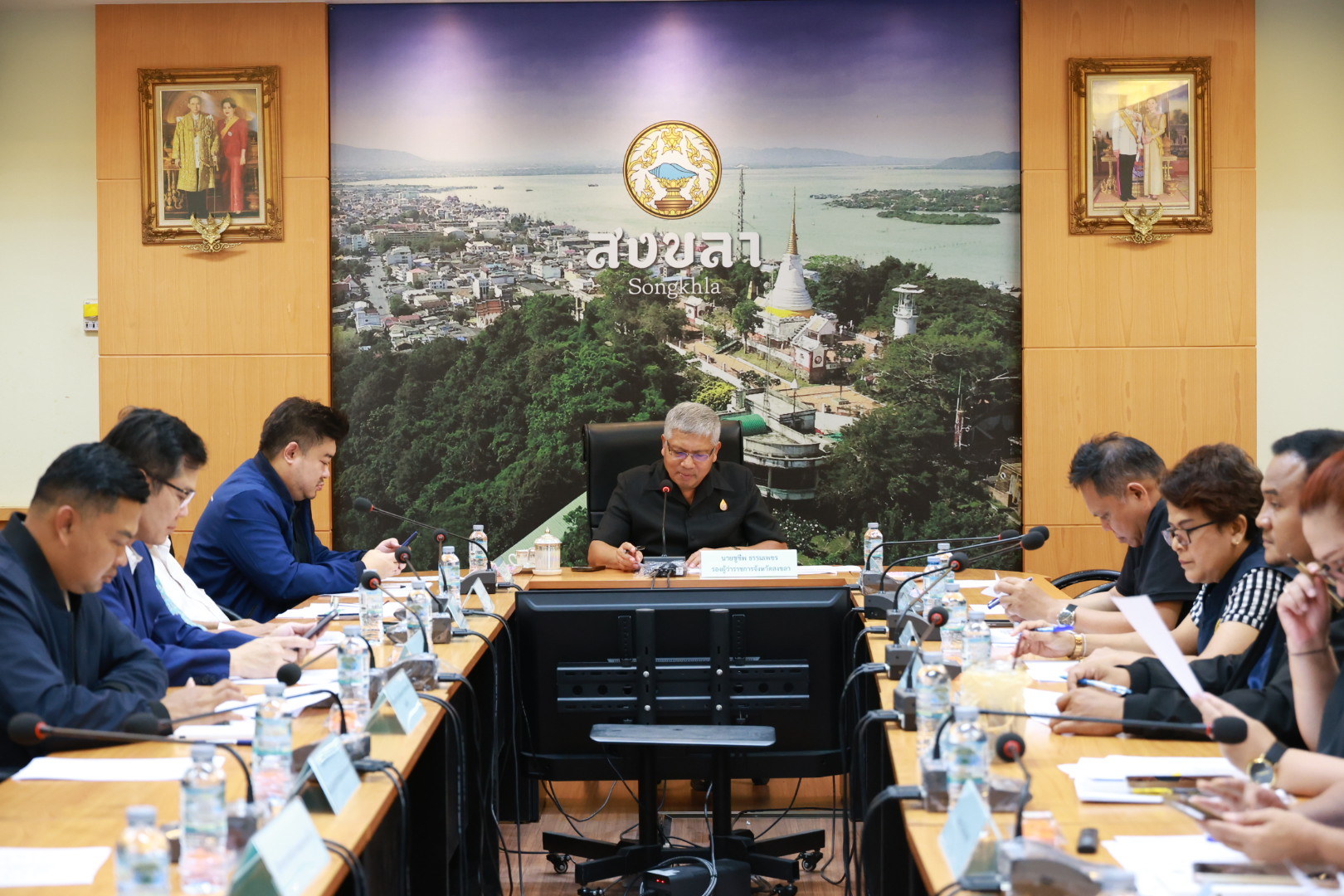จังหวัดสงขลาประชุมติดตามความก้าวหน้าการเตรียมการประชุมคณะรัฐมนตรีอย่างเป็นทางการนอกสถานที่ &ldquo;ครม.สัญจร&rdquo; ระหว่างวันที่ 8&ndash;9 มิถุนายน 2569 ณ จังหวัดสงขลา พร้อมขับเคลื่อนแผนพัฒนาโครงสร้างพื้นฐาน การบริหารจัดการน้ำ และการยกระดับเศรษฐกิจการท่องเที่ยว