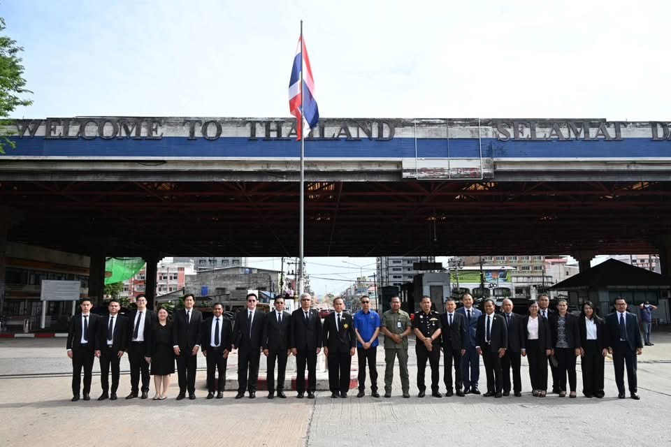ไทย&ndash;มาเลเซีย เดินหน้าถนนเชื่อมด่านสะเดาใหม่&ndash;บูกิตกายูฮิตัม รองผู้ว่าฯ สงขลา ร่วมประชุมติดตามความคืบหน้า ยกระดับโลจิสติกส์ชายแดน