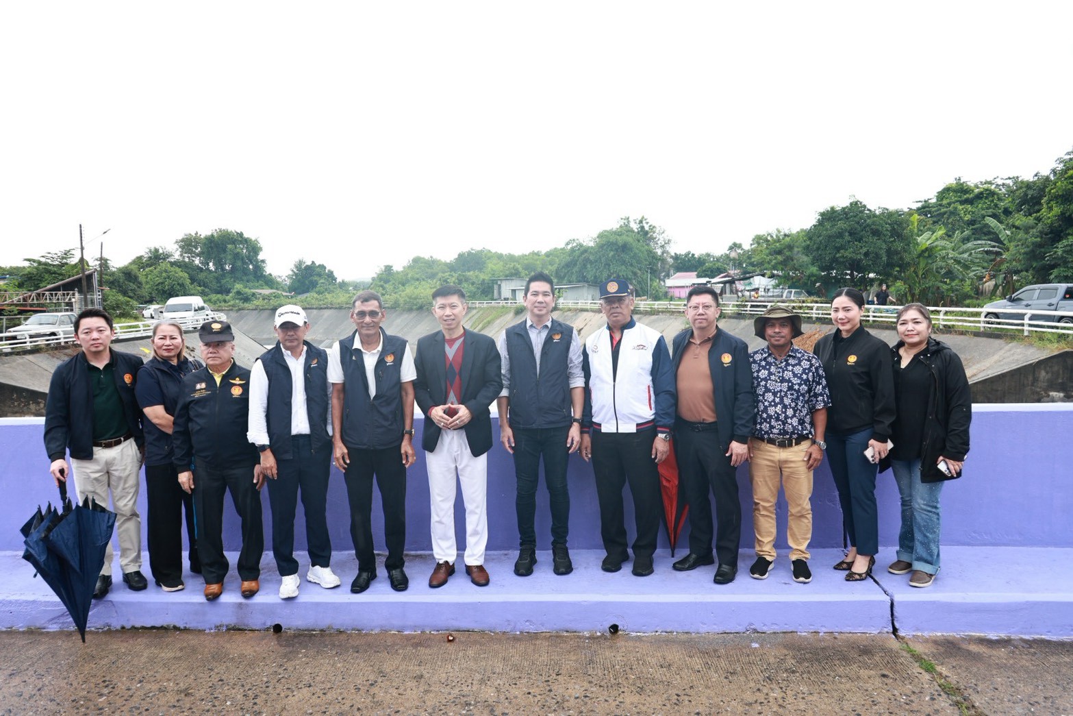 คณะกรรมาธิการติดตามการบริหารงบประมาณ วุฒิสภา ลงพื้นที่ประตูระบายน้ำคลองเตย อำเภอหาดใหญ่ ติดตามประสิทธิภาพการบริหารจัดการน้ำและการใช้งบประมาณ พร้อมเสนอแนวทางเตรียมความพร้อมรับมืออุทกภัย